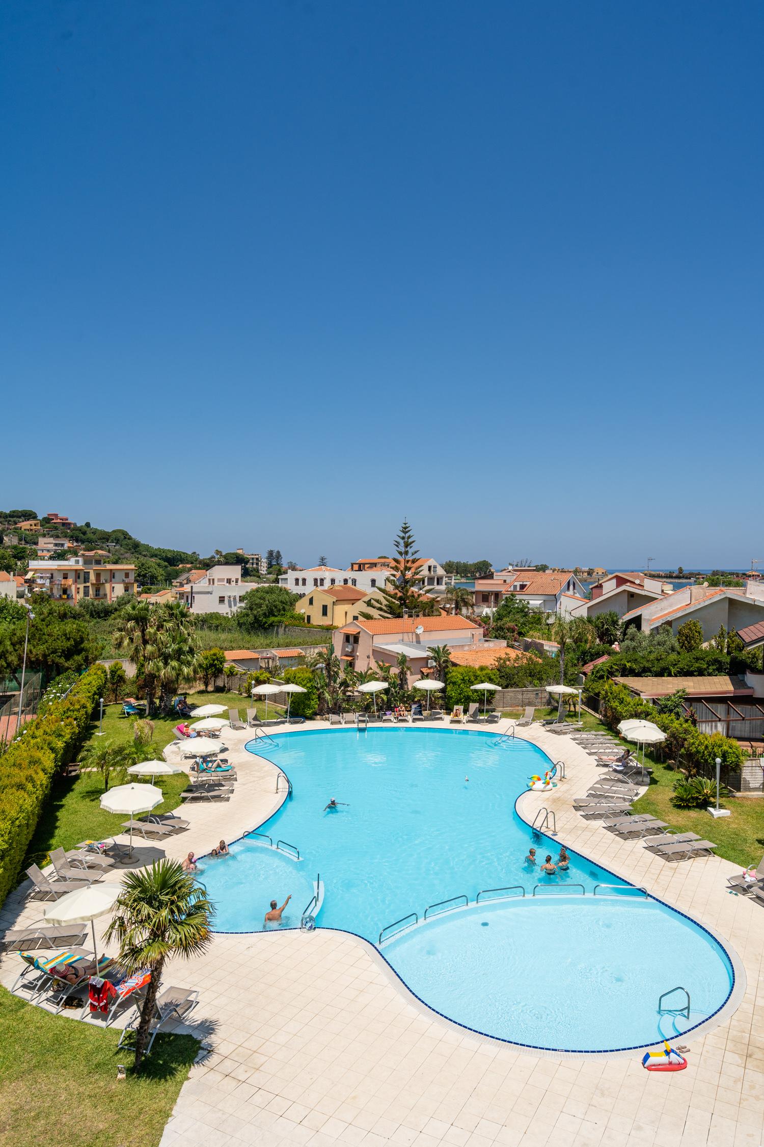 Capo Peloro Hotel (Adults Only) Торре-Фаро Экстерьер фото
