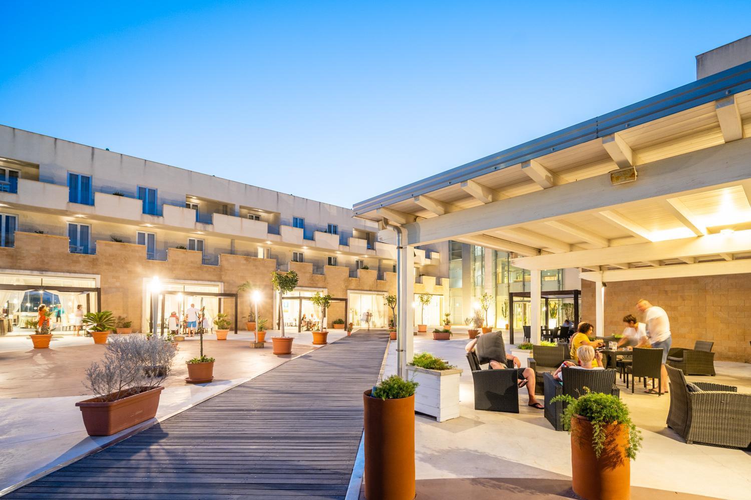 Capo Peloro Hotel (Adults Only) Торре-Фаро Экстерьер фото